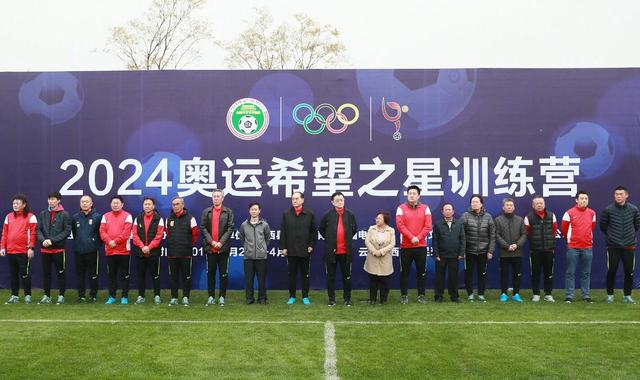 野外自然状态下的狼并不袭击人类，也不嗜杀成性。